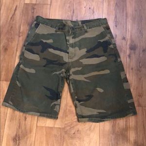 Men’s Size 34 Camo shorts.